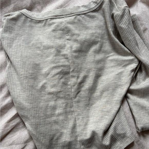 Reformation Grey Ribbed Long Sleeve Top - Picture 5 of 5